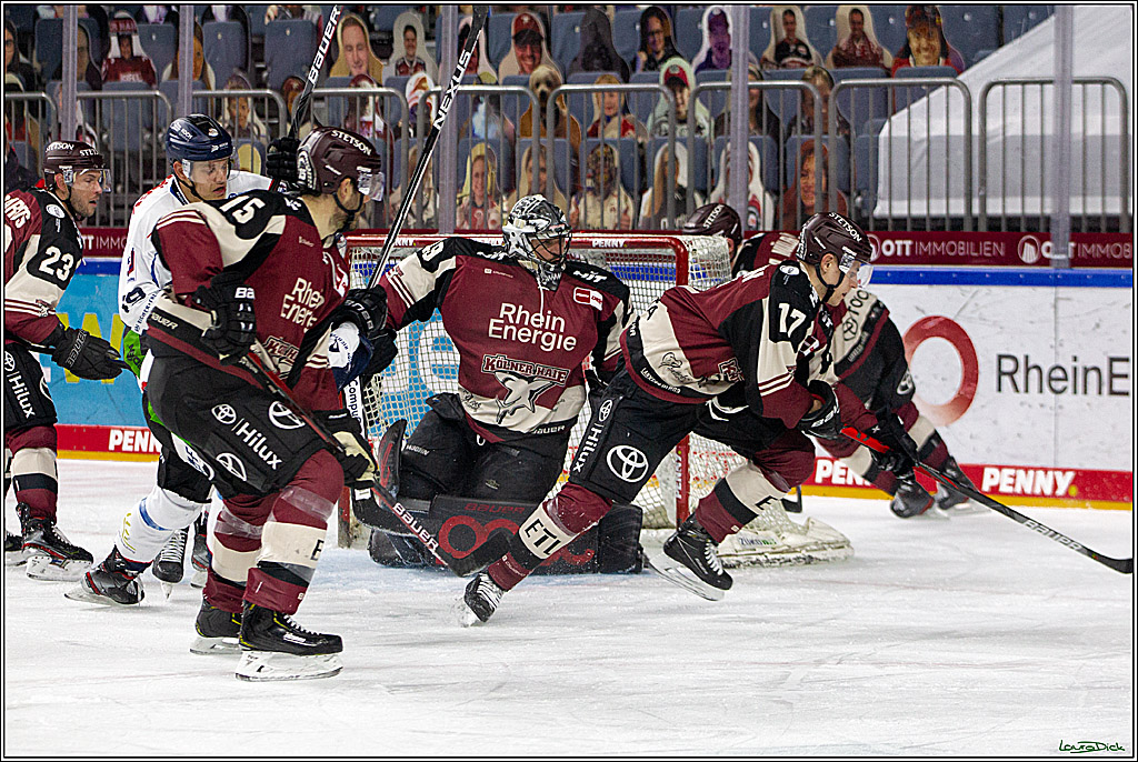 PENNY DEL;  Koelner Haie - Straubing Tigers; Koeln, 14.04.2021
